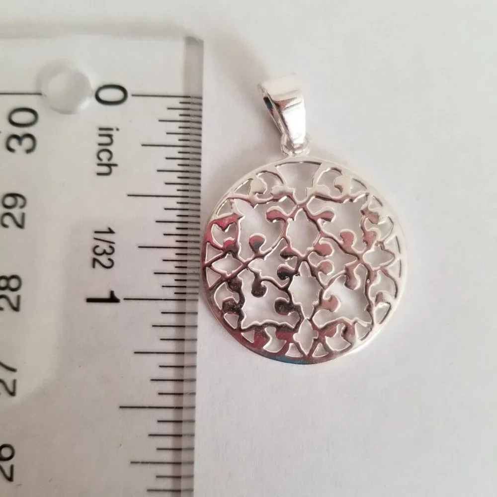 925 Sterling Silver Open Floral Vine Circle Round Pendant Necklace Made Thailand - Picture 3 of 6